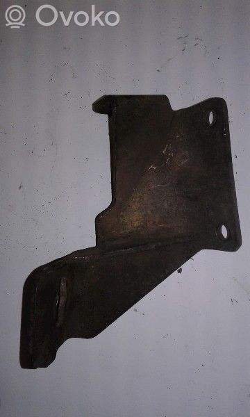 Saab 900 Engine mount bracket 