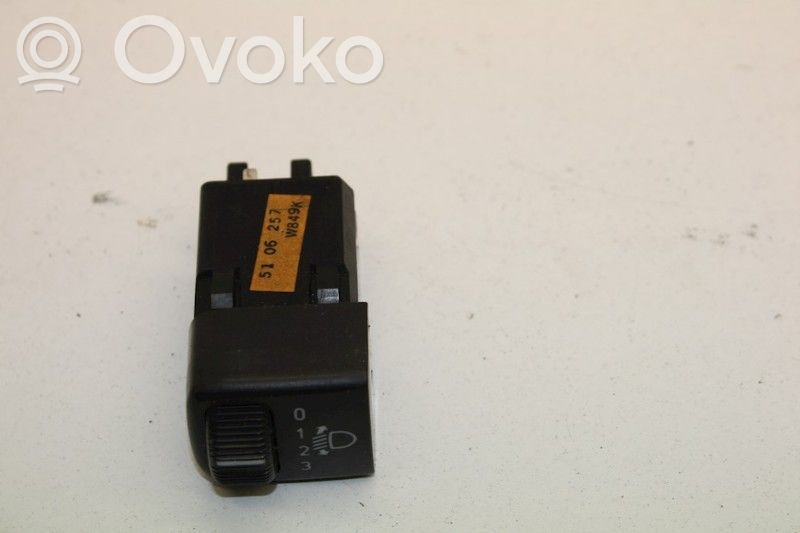Headlight level height control switch   5106257,5106257