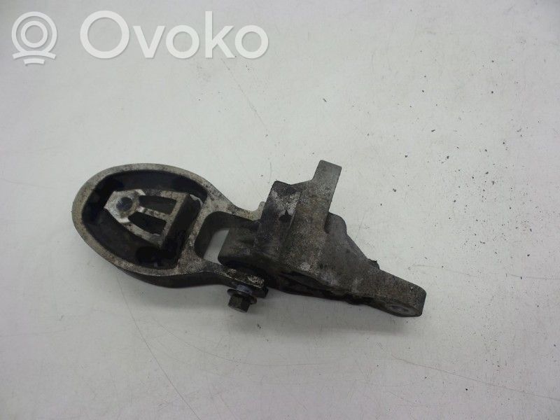 Volvo V70 Engine mount bracket 
