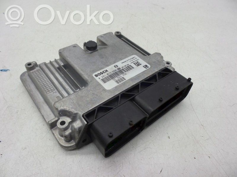Unité de commande / module d'injection   0281013568,55563338,0281013568,55563338