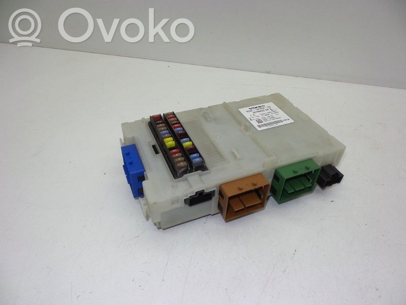 Volvo S80 Skrzynka bezpieczników / Komplet 
