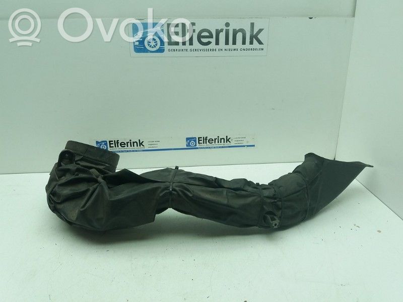 Air intake hose/pipe