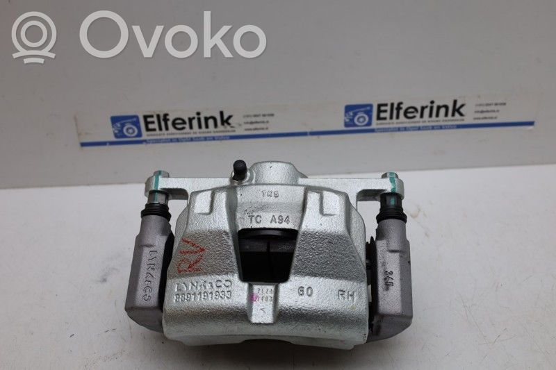Lynk & co 01 Etujarrusatula 