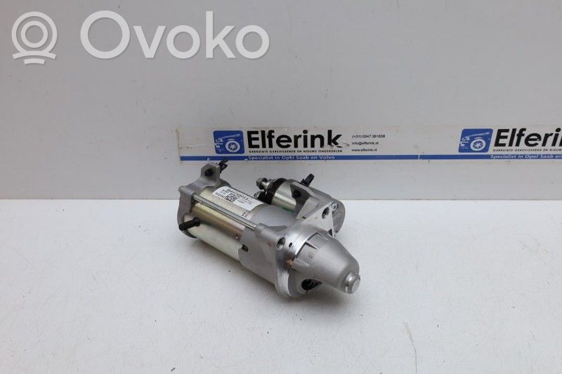 Lynk & co 01 Starteris 