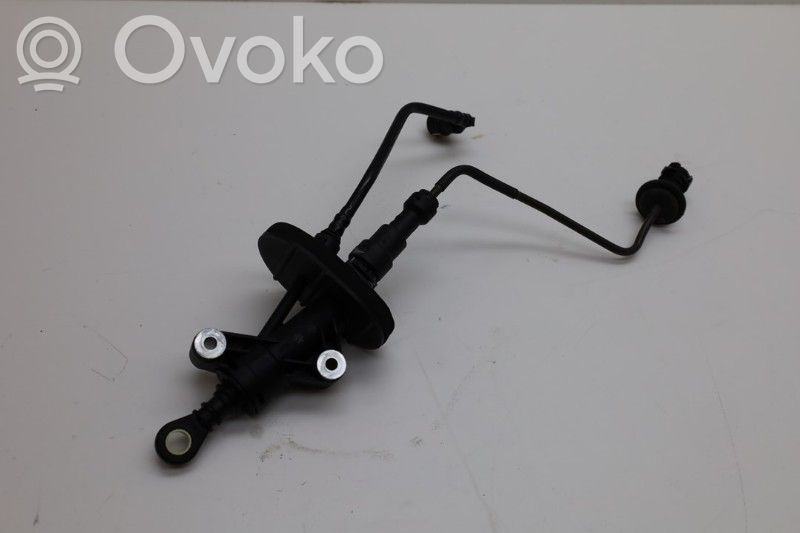 Volvo V60 Kytkimen pääsylinteri 