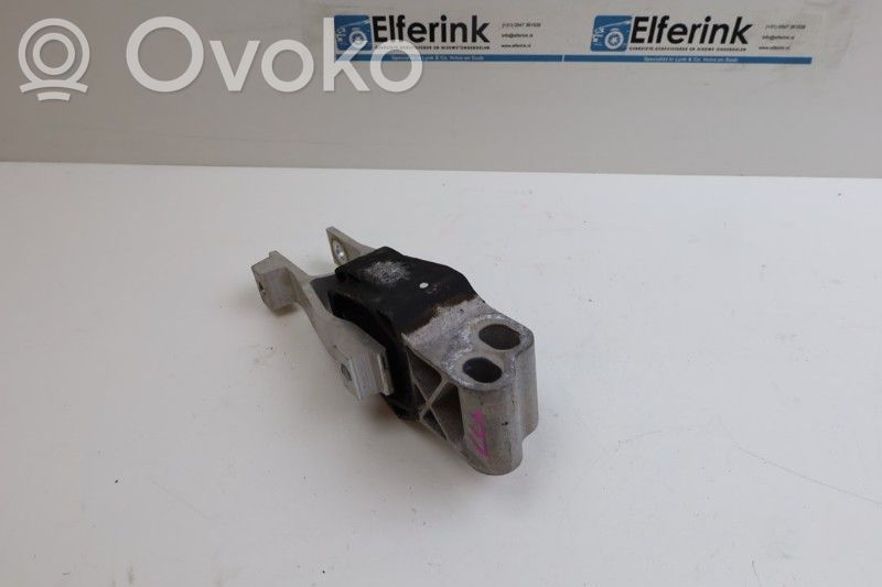 Lynk & co 01 Engine mount bracket 