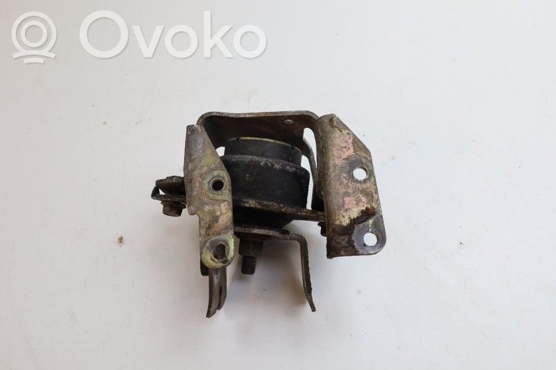 Saab 900 Engine mount bracket 