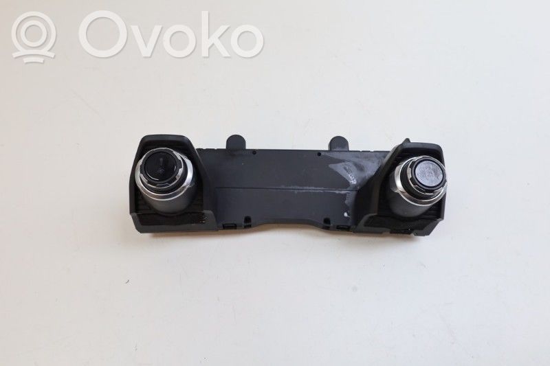 Lynk & co 01 Climate control unit 