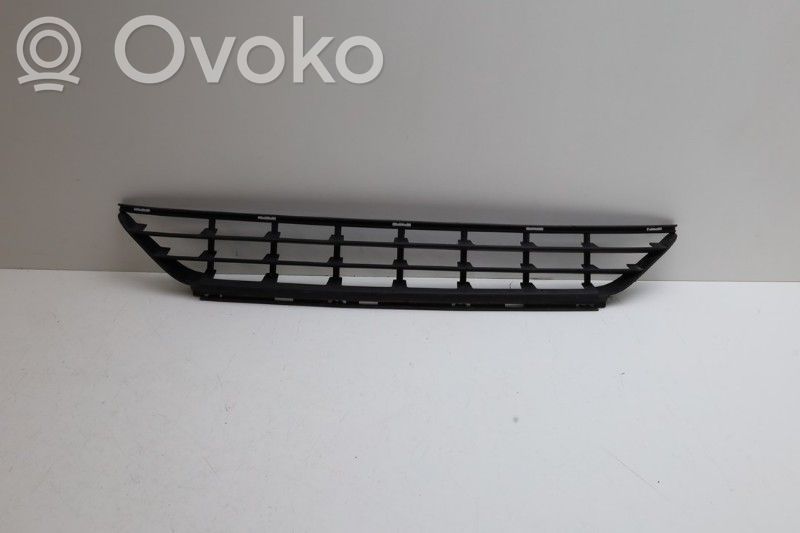 Volvo XC60 Front bumper lower grill 