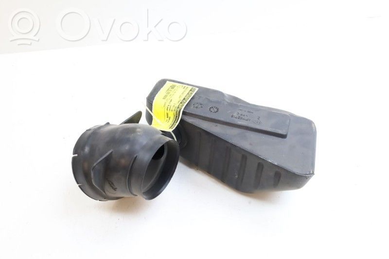 Air intake hose/pipe