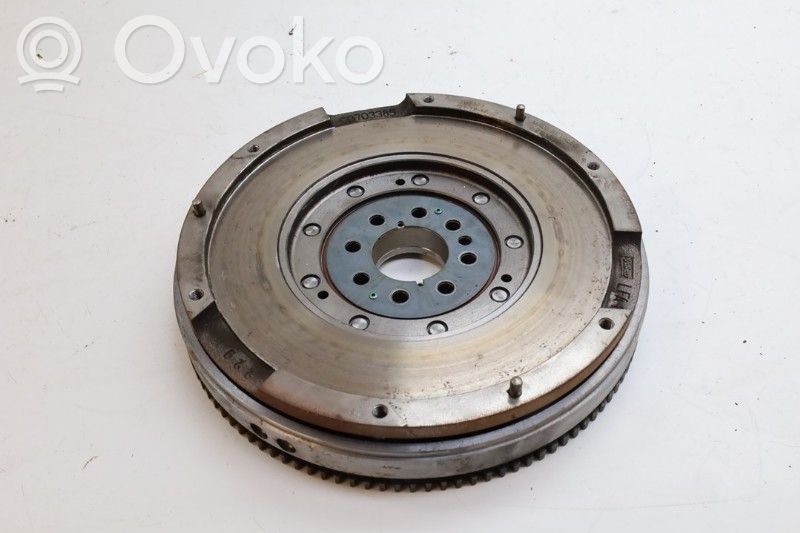 Volvo V50 Kaksoismassavauhtipyörä 