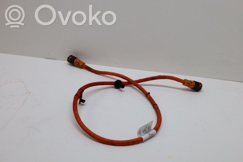 Lynk & co 01 Cavo ad alta tensione 