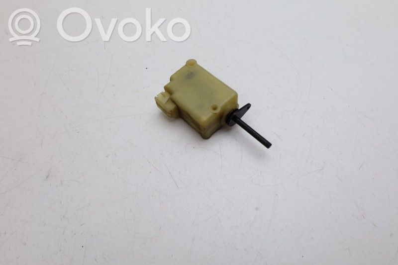 Volvo 850 Siłowniki klapki wlewu paliwa 