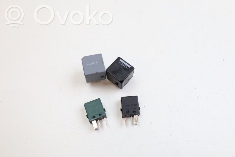 Volvo XC40 Inne przekaźniki 