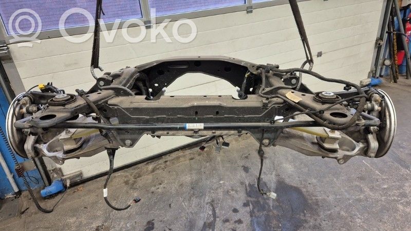 Volvo XC60 Belka osi tylnej 