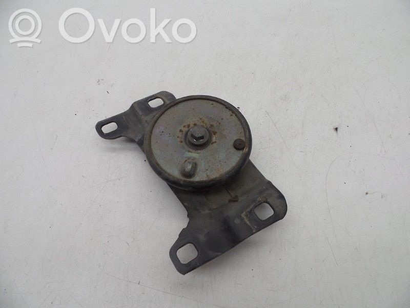 Volvo S40 Engine mount bracket 