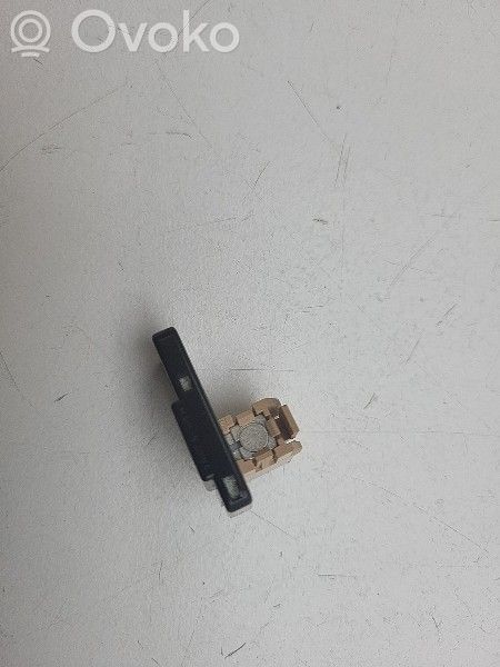 Saab 9-5 Antena de radio 