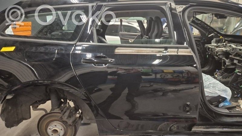 Volvo V90 Cross Country Puerta trasera 
