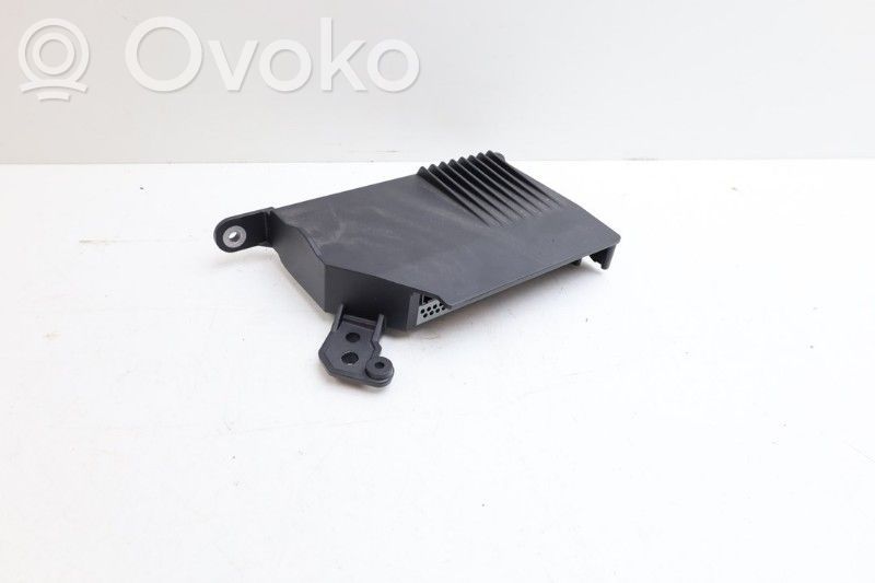 Volvo V60 Wzmacniacz audio 