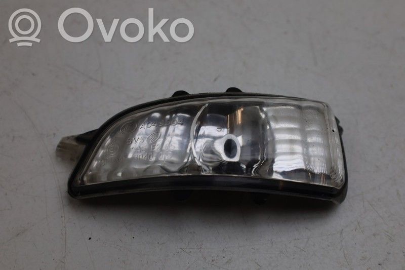 Volvo V70 Mirror indicator light 