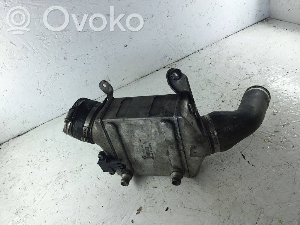 BMW 7 F01 F02 F03 F04 Interkūlerio radiatorius 