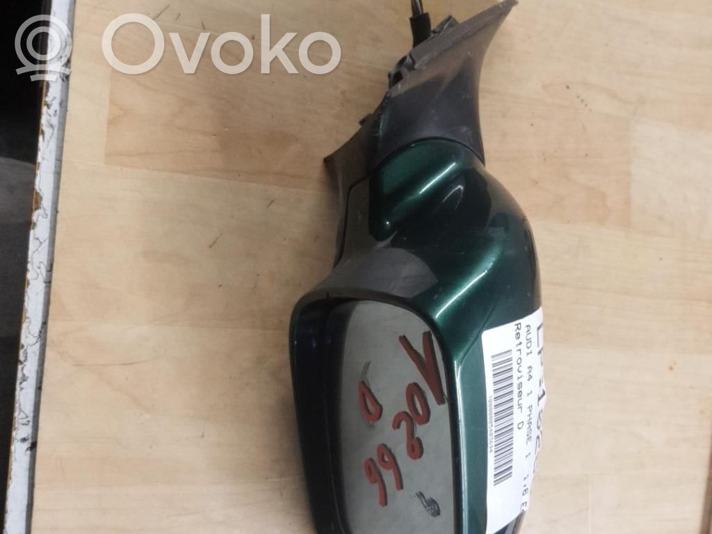 Audi A4 S4 B5 8D Manualne lusterko boczne drzwi przednich 