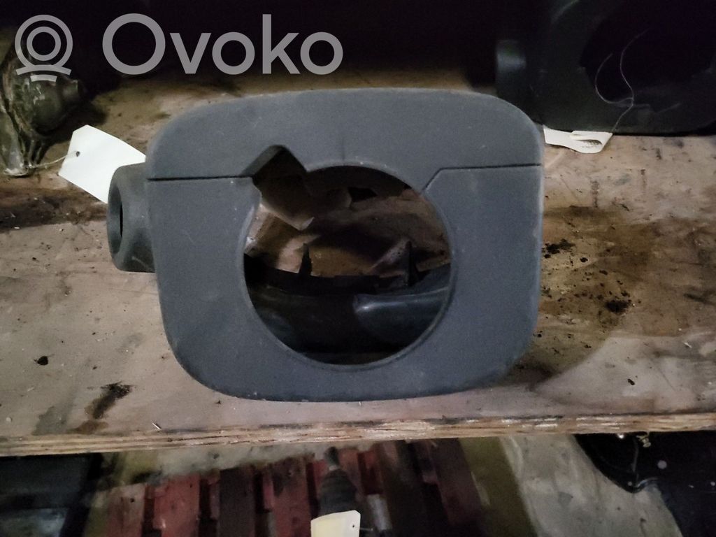 Steering wheel trim