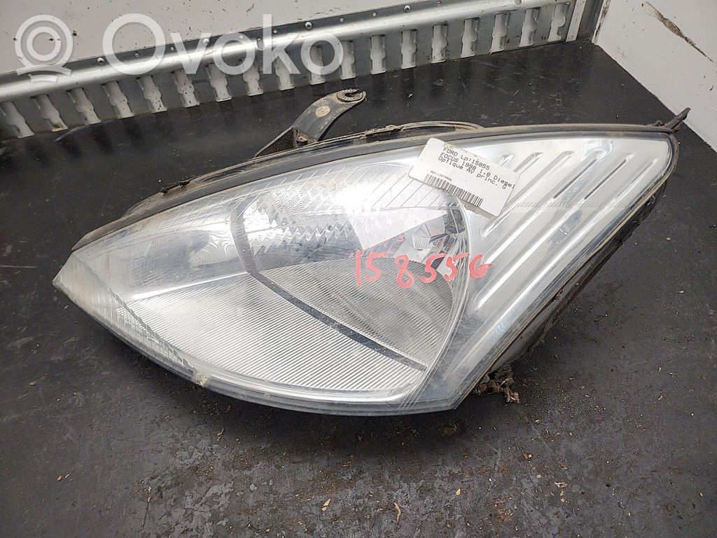 Ford Focus Headlight/headlamp 