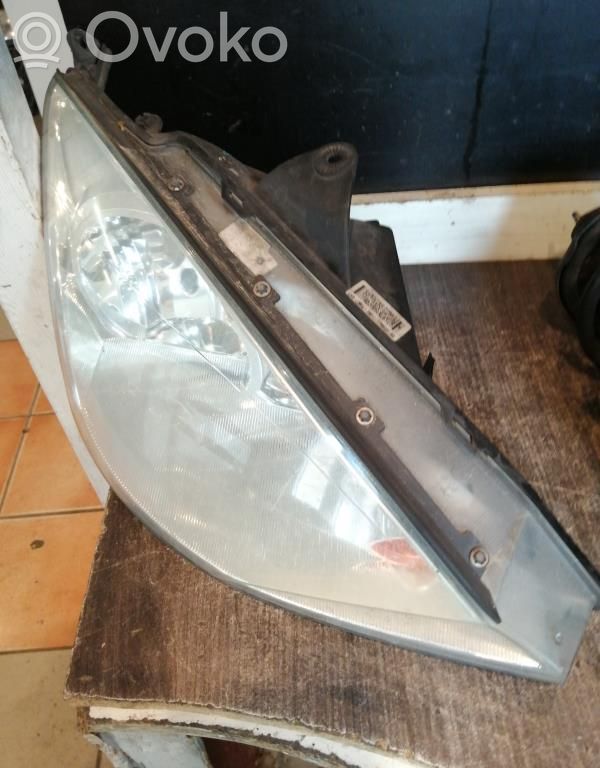 Headlight/headlamp   1343653