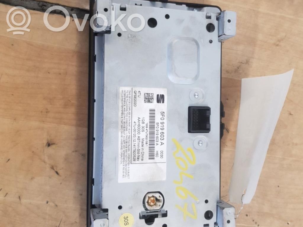 Seat Leon (5F) Radio/CD/DVD/GPS head unit 