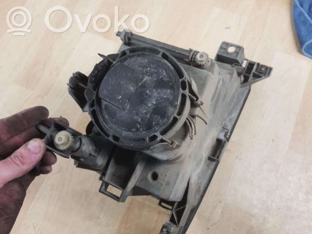 Scheinwerfer   7701042150