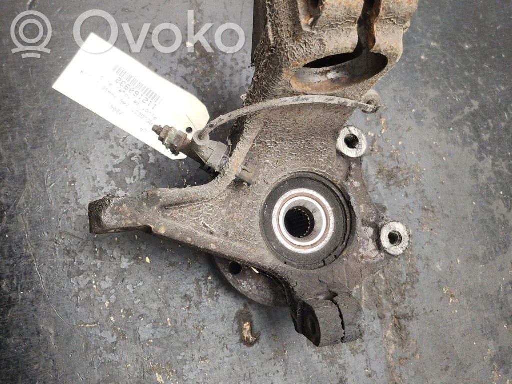 Peugeot 206 Zwrotnica koła przedniego 