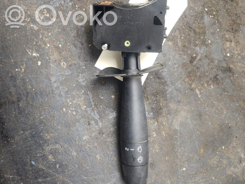Renault Kangoo I Valytuvų rankenėlė 