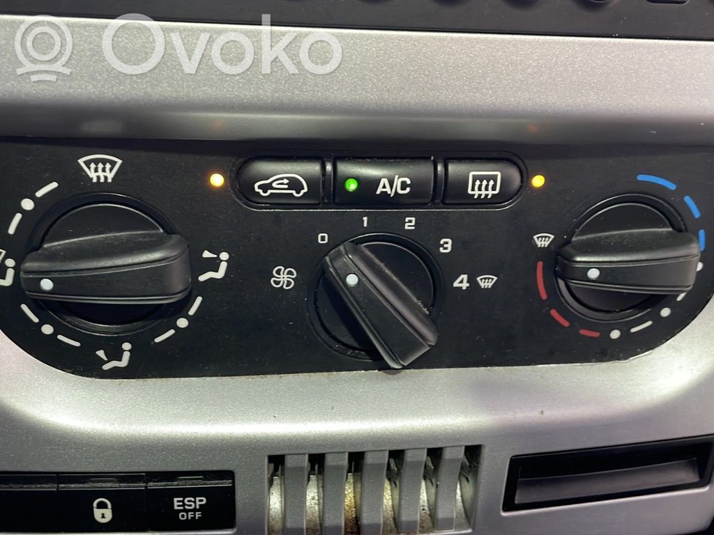 Peugeot 1007 Climate control unit 