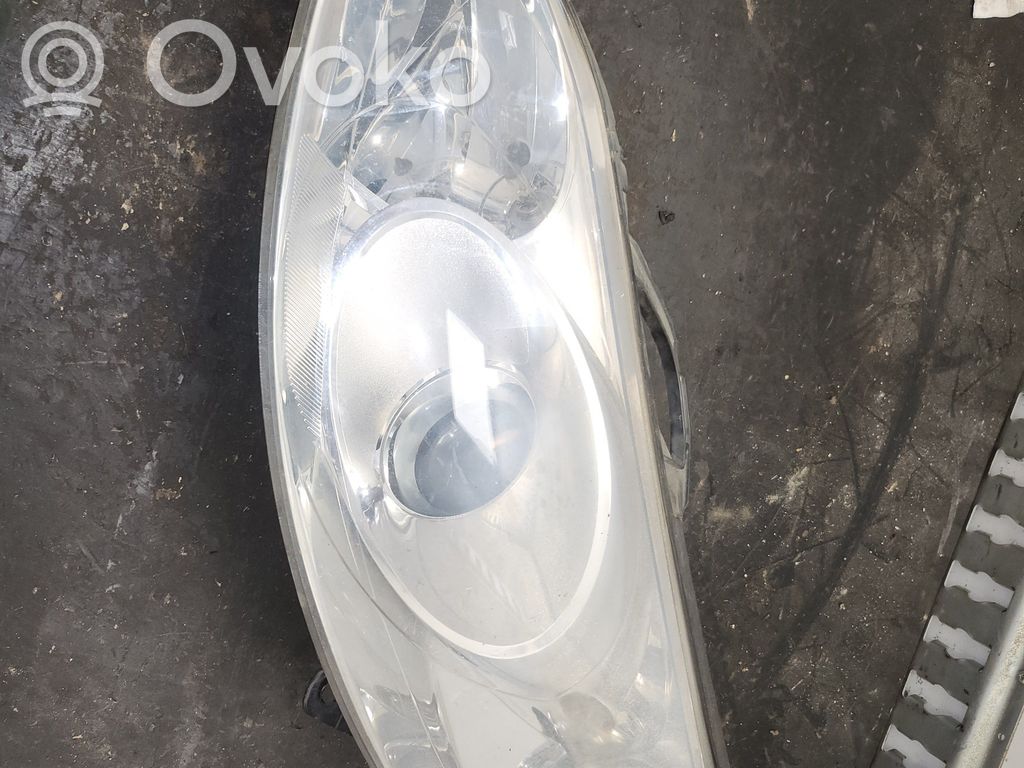 Peugeot 407 Headlight/headlamp 