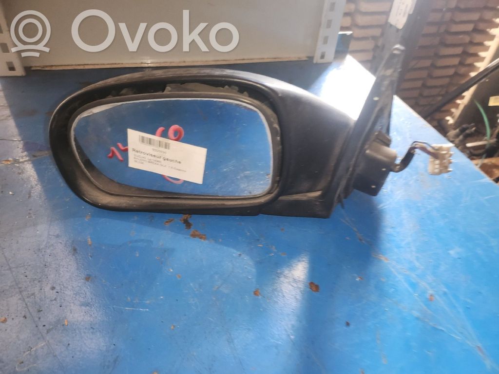 Suzuki Baleno EG Manualne lusterko boczne drzwi przednich 