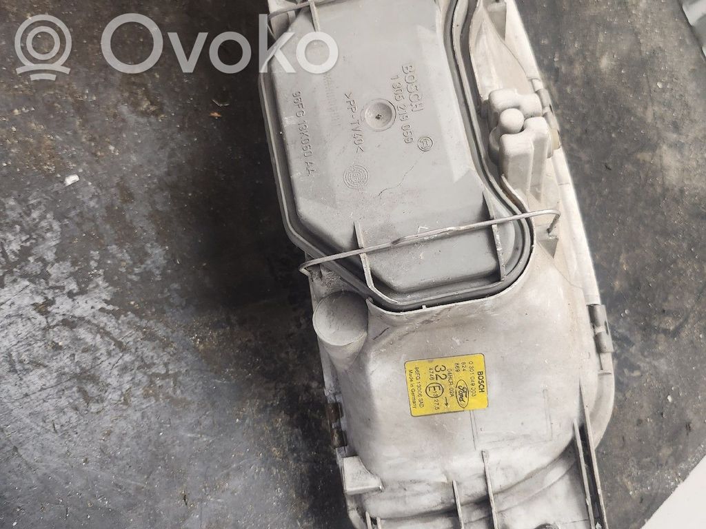 Ford Fiesta Scheinwerfer 