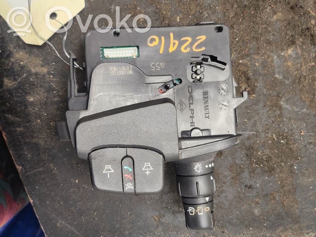 Renault Clio III Wiper control stalk 