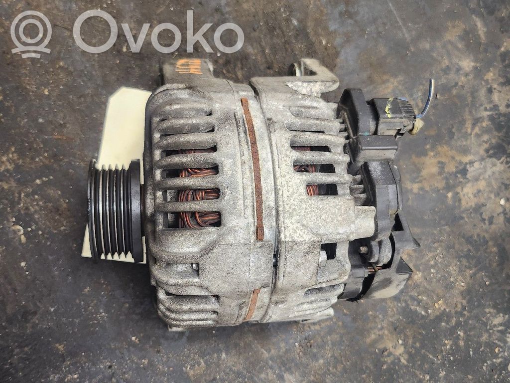 Opel Meriva A Генератор 