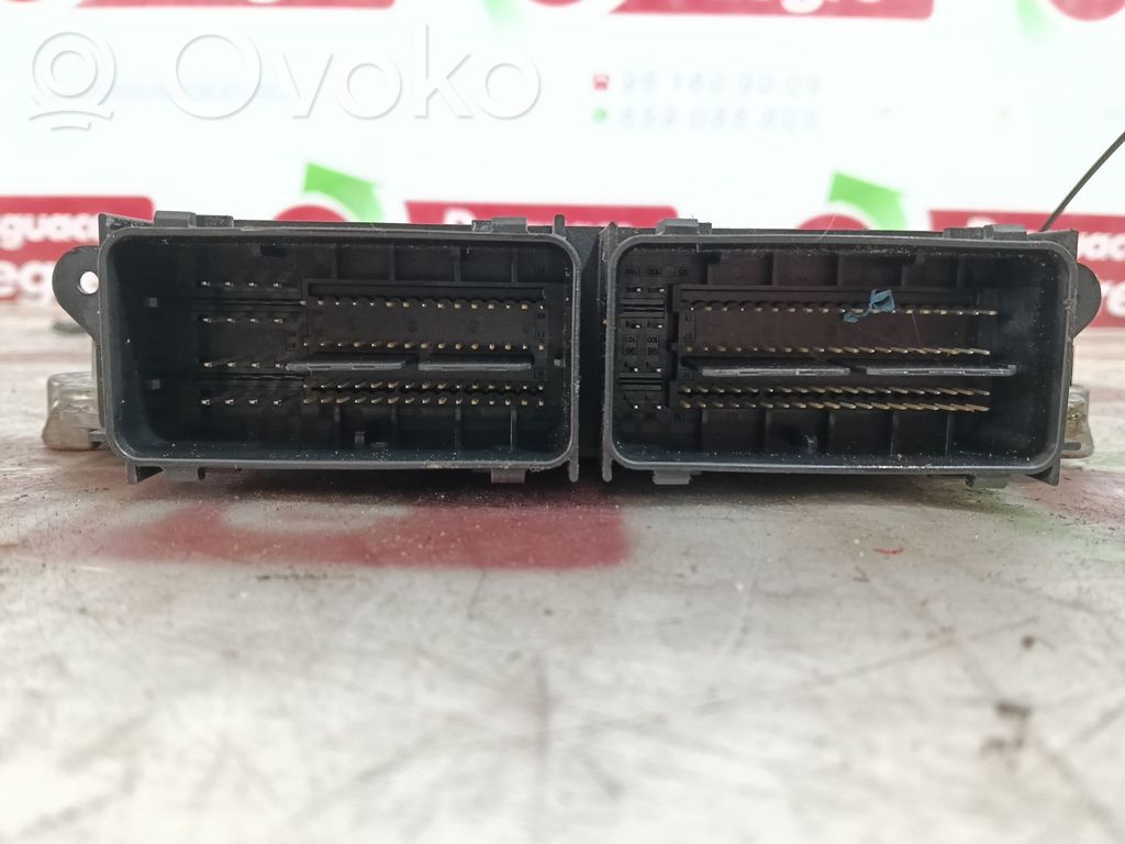 Unidad de control/módulo del motor   0261S18435