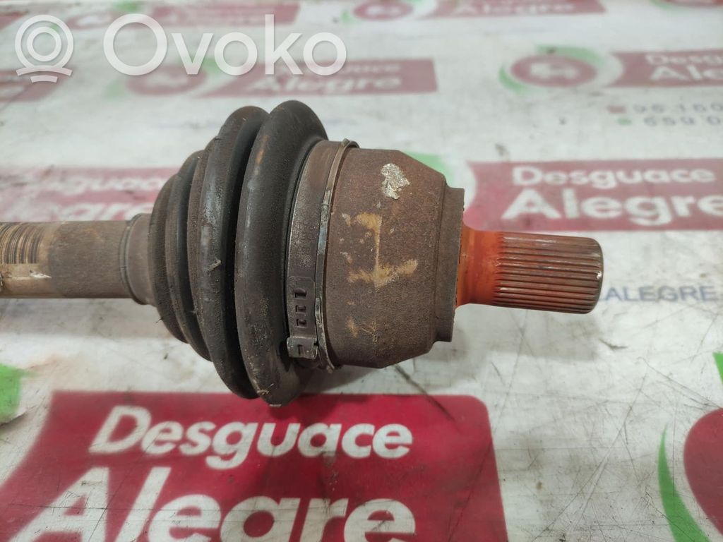 Etuvetoakseli   3M513B437