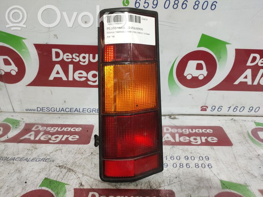 Renault Rapid Lampă spate în caroserie 