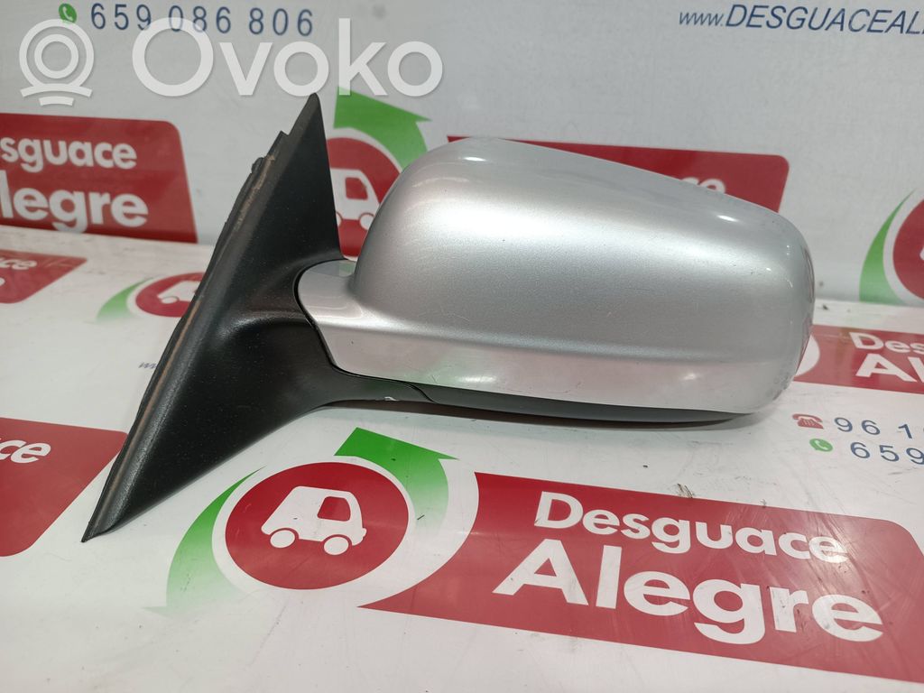 Volkswagen PASSAT B5.5 Elektryczne lusterko boczne drzwi przednich 