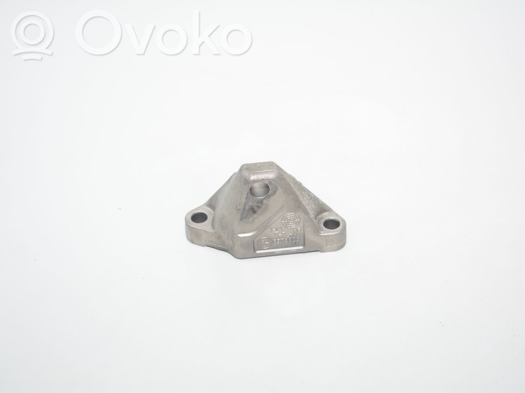 BMW 5 G30 G31 G38 Fuel pump bracket 