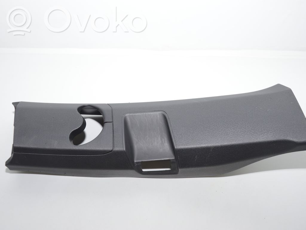 BMW i3 Pilar (B) (superior) 