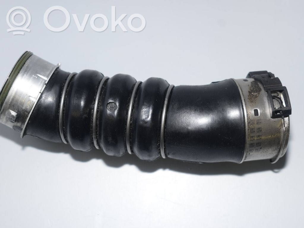 Intercooler hose/pipe   7797480