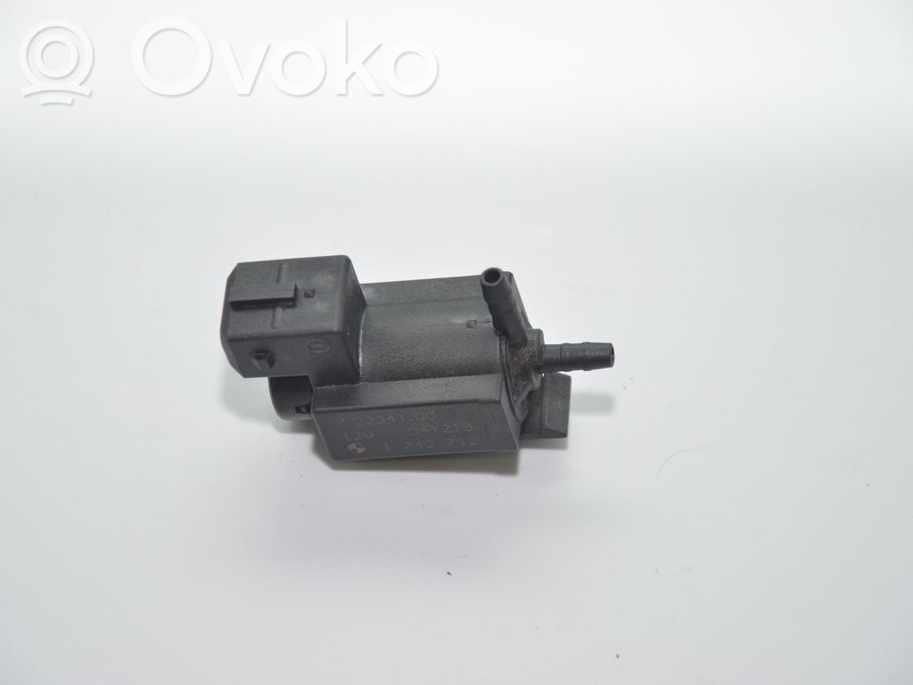 Solenoīda vārsts   1742712
