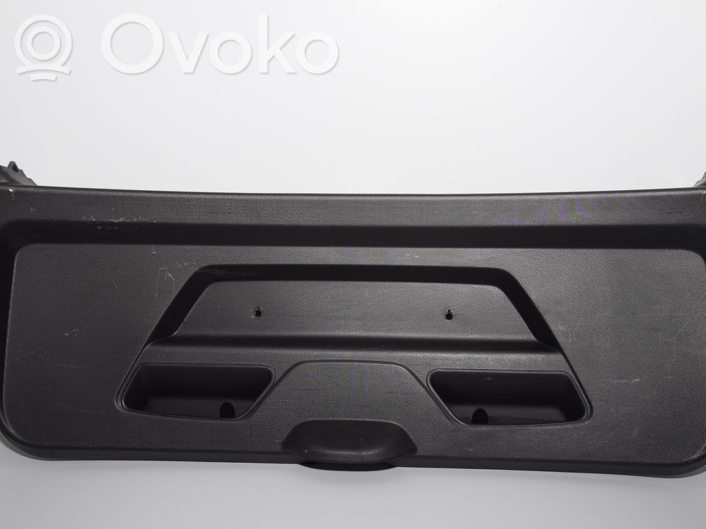 BMW i3 Tailgate trim 