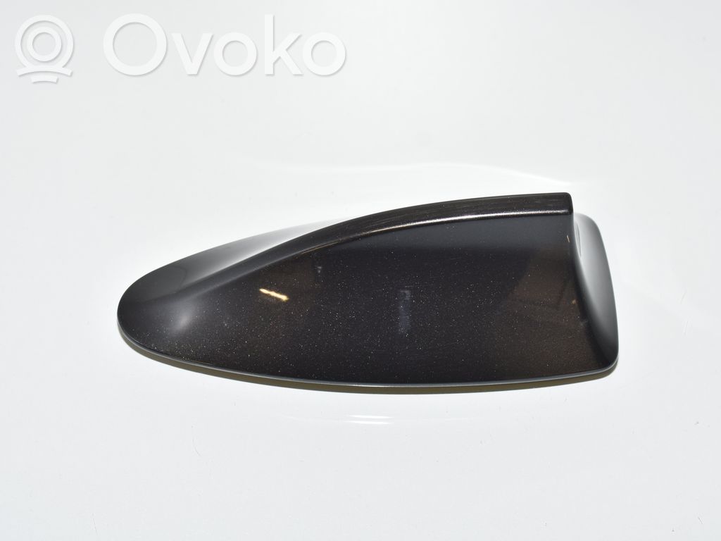 BMW 5 F10 F11 Osłona anteny dachowej GPS 