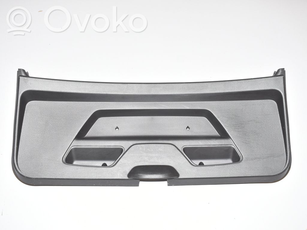BMW i3 Tailgate trim 